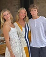 Like Mother, Like Daughter: Gwyneth Paltrow poses with children Apple ...