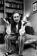 Vintage Portrait Photos of a Young Hillary Rodham Clinton at 1969 ...