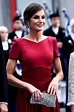Letizia Ortiz lleva un vestido y look en rojo | Vogue México y ...