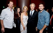 Clint Eastwood presenta en sociedad a su hija secreta, que fue dada en ...