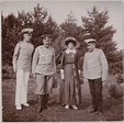 Grã-duquesa Tatiana com o príncipe Valdemar da Prússia e oficiais ...