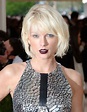 37 Celebrities Who Look Incredible With Platinum Hair | Platinum blonde ...