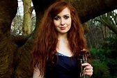 Tara McNeill Irish Violinist Singer Harpist
