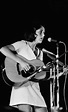 30 Fascinating Black and White Photos of a Young Joan Baez in the 1960s ...