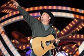 Garth Brooks Came Up With A Stunning Performance Of "Mom" On The Ellen ...