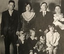 Arthur Lawson Family Photo – ChestFamily