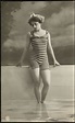Interesting Vintage Studio Photos That Show Women's Swimsuit Fashion in ...