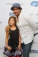 Lionel Richie's Daughter Sofia Posts Morning Pic Holding Her Adorable ...
