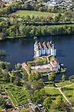 Glücksburg von oben - Schlosssee mit Wasserschloß Schloss Glücksburg im ...