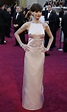 Anne Hathaway Wardrobe Malfunction: Oscars 2013 Dress Mishap Inspires ...