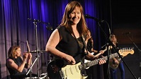 Kathy Valentine Talks Reconnecting with the Guitar After the Go-Go’s ...