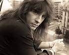 A very young Richie Sambora. Love this picture of him. | Jon bon jovi ...