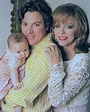 Joan with Sacha and his daughter | Joan collins, Celebrity families, Linda evans