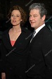 Sigourney Weaver y su esposo Jim Simpson — Foto editorial de stock © s ...
