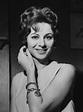 Egypt Mourns the Passing of Classic Film Star Faten Hamama ...