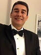 Dr. Marco Gonzales-Portillo Showing, neurocirujano del cerebro y la columna