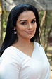 Beauty Galore HD : Swetha Menon First Time Looking Pale and Decent In Movie