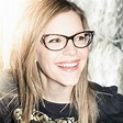 Interview with Lisa Loeb: American Singer, Songwriter