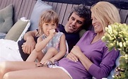 Burt Bacharach with then-wife Angie Dickinson and their daughter Nikki ...