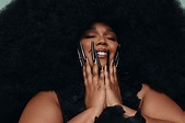 Lizzo Debuts New Pink Hairdo With High Energy ‘Grrrls’ Dance – Billboard