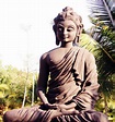 Siddhārtha Gautama Buddha at Pyramid - Images WorthvieW