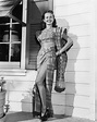 Noel Neill (c. 1944) | Movie stars, Classic actresses, Vintage pinup