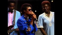 James Brown - It's a Man's World (feat Michael Jackson) - YouTube