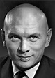 Yul Brynner-Annex