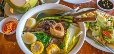 Filipino Food: Top 10 Must-Eat Philippines Dishes (+ Drinks)