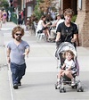 Peter Dinklage pasea con su familia - Univision