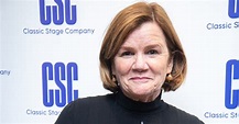 Mare Winningham children: Meet Riley Mapel, Happy Atticus Mapel, Calla ...