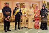 Brunei's newly wed royal couple, Prince Abdul Malik and Dayangku Raabi ...