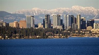 Bellevue, WA Skyline from Seattle [2362 x 1329] [OC] : r/CityPorn