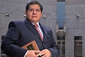 Suspenden 6 meses al juez que llevó los casos de Mexicana y Oceanografía | e-consulta.com