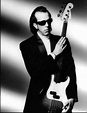 Mario Cipollina (Huey Lewis & The News) | Know Your Bass Player