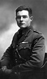File:Ernest Hemingway in Milan 1918 retouched 3.jpg - Wikipedia