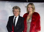 Rod Stewart and wife Penny Lancaster prove they’re just like us – by ...