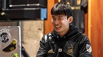 LAFC Fans Welcome Kim Moon-Hwan To The Club - YouTube