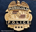 Honolulu Hawaii Police mini badge; https://insigniaonline.es | Police ...