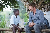 Gerard Butler shares acting tips with children in new charity film ...