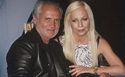 Gianni y Donatella Versace: Una hermandad rival y trágica - CHIC Magazine