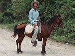 Hombre en caballo - Man on a horse; Cerca de El Carbón, O… | Flickr