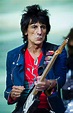 Ron wood Los Rolling Stones, Ron Woods, Ronnie Wood, Across The ...