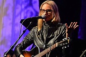 10 Things You Didn’t Know about Aimee Mann - TVovermind