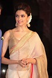 Gorgeous Deepika Padukone in saree Photos| Deepika Padukone In Saree HD ...
