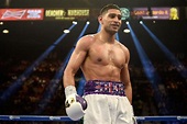 Boxer Amir Khan wins first fight in 2 years in 40 seconds | Video ...