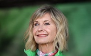 Olivia Newton-John Makes First Public Appearance after Giving a Health ...