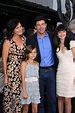 Kyle Chandler and wife Kathryn Chandler Living Together Happily Without ...
