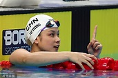 深一度｜18歲的亞運冠軍，餘依婷捍衛中國女子混合泳榮耀 - 新浪香港