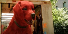 Clifford : l'immense chien rouge revient dans la bande-annonce du ...